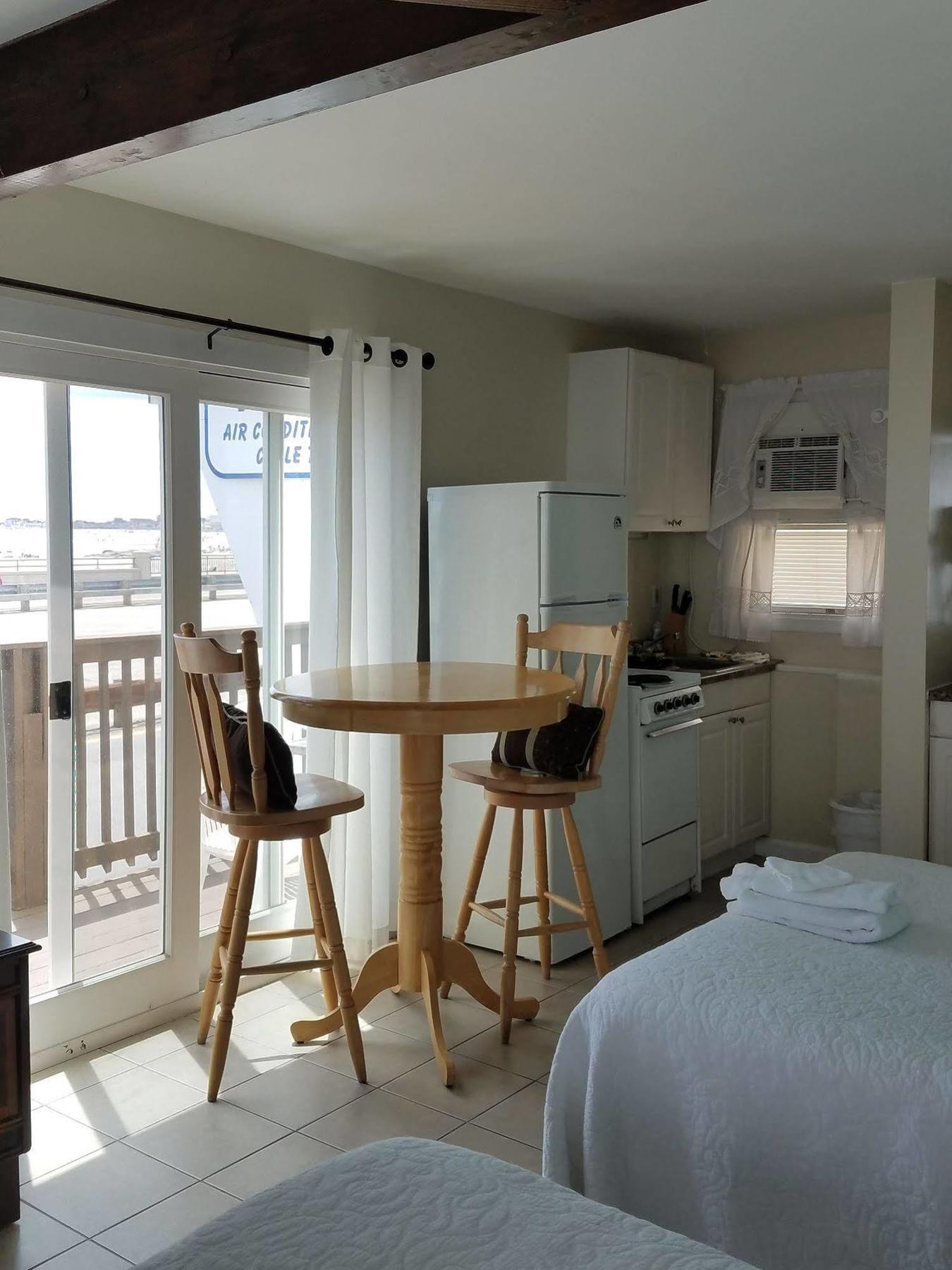 Breakers By The Sea Motel แฮมป์ตัน ภายนอก รูปภาพ